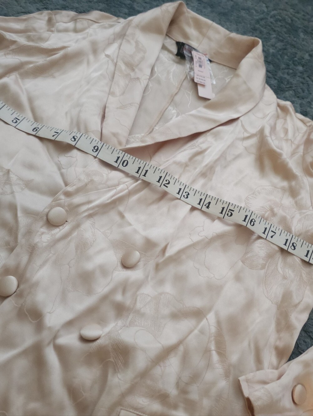 Victoria's Secret Pale Blush Double-Breasted Satin Blazer - Picture 4 of 5